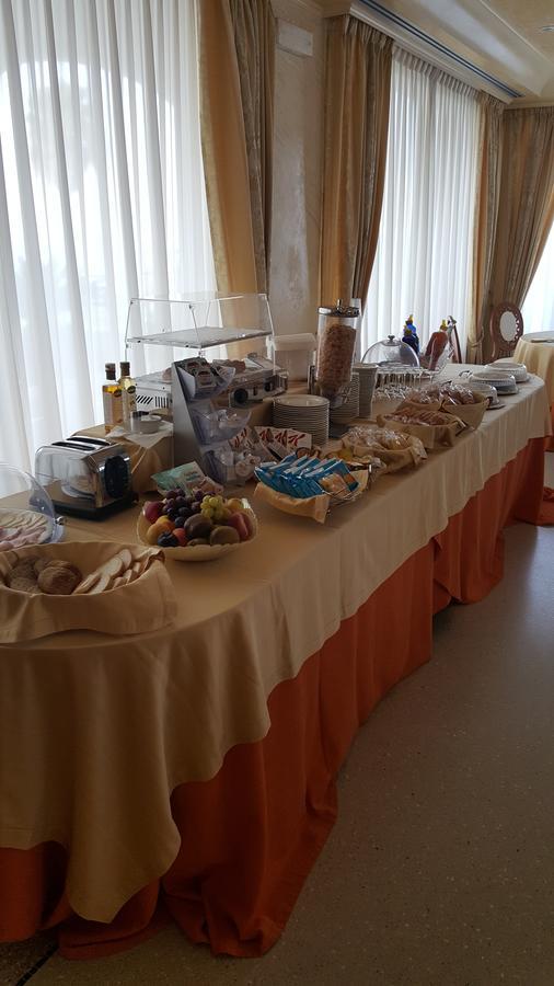 Gardenia Hotel Lazzaro Buitenkant foto
