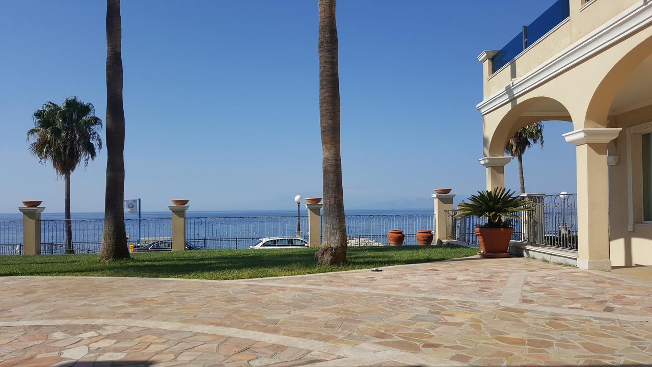 Gardenia Hotel Lazzaro Buitenkant foto